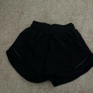 lulu hottie hot shorts